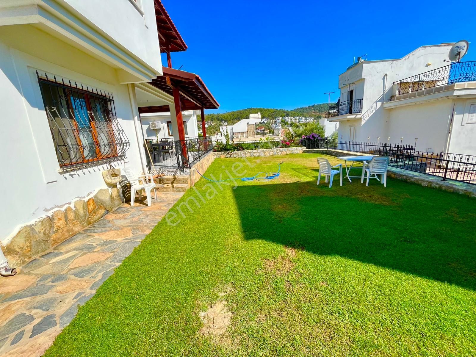 Kıyıkışlacık’ta Site İçerisinde Geniş Bahçeli 3+1 Müstakil Villa - Görsel 4
