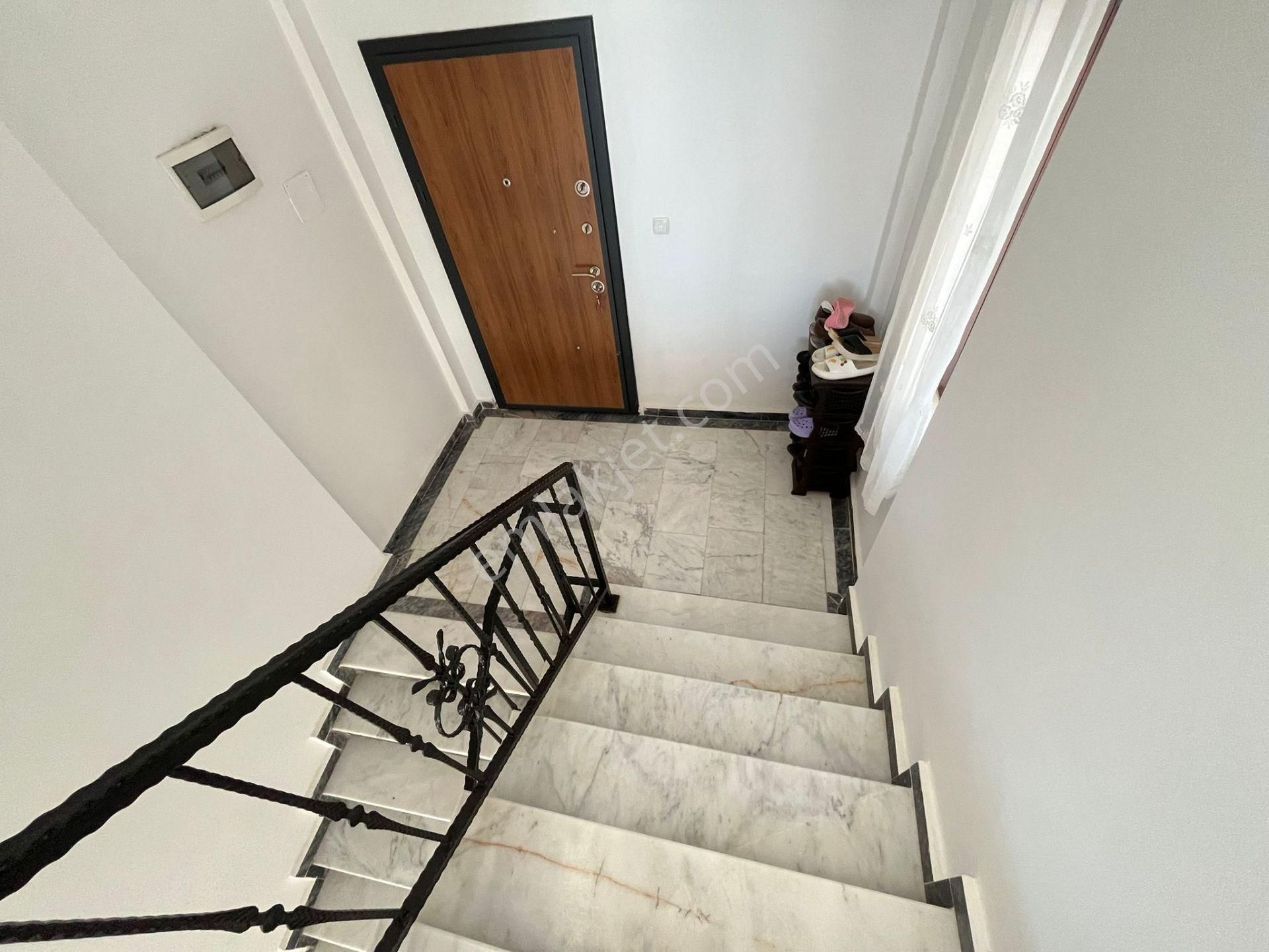 Kıyıkışlacık’ta Site İçerisinde Geniş Bahçeli 3+1 Müstakil Villa - Görsel 15