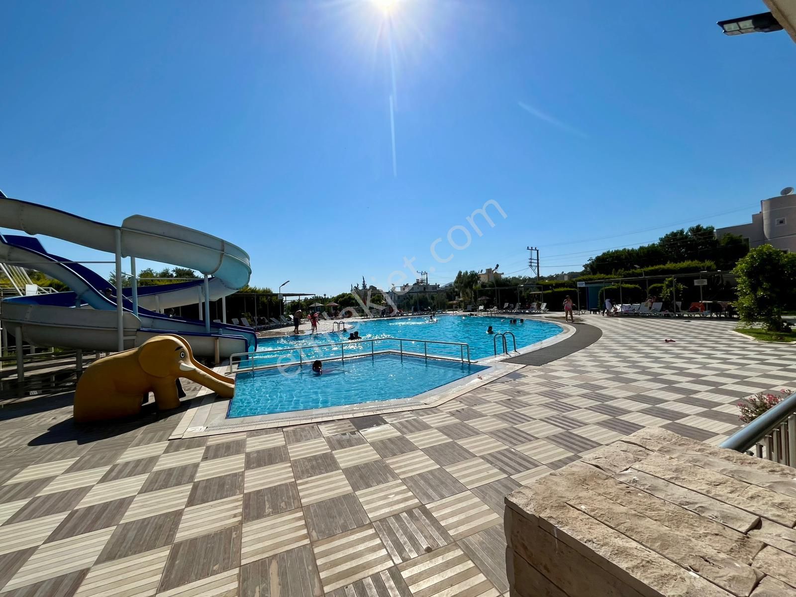 Kıyıkışlacık’ta Site İçerisinde Geniş Bahçeli 3+1 Müstakil Villa - Görsel 28