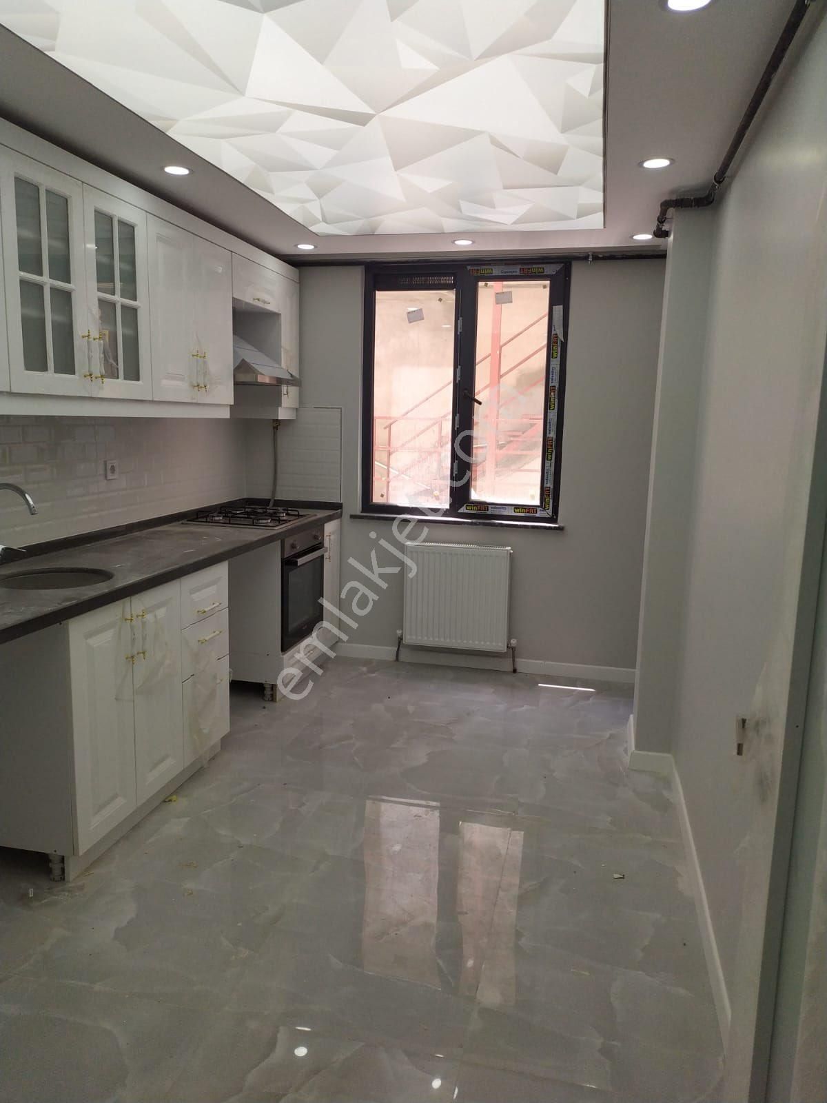 Umur Gayrimenkulden Sıfır Ara Kat Daire
