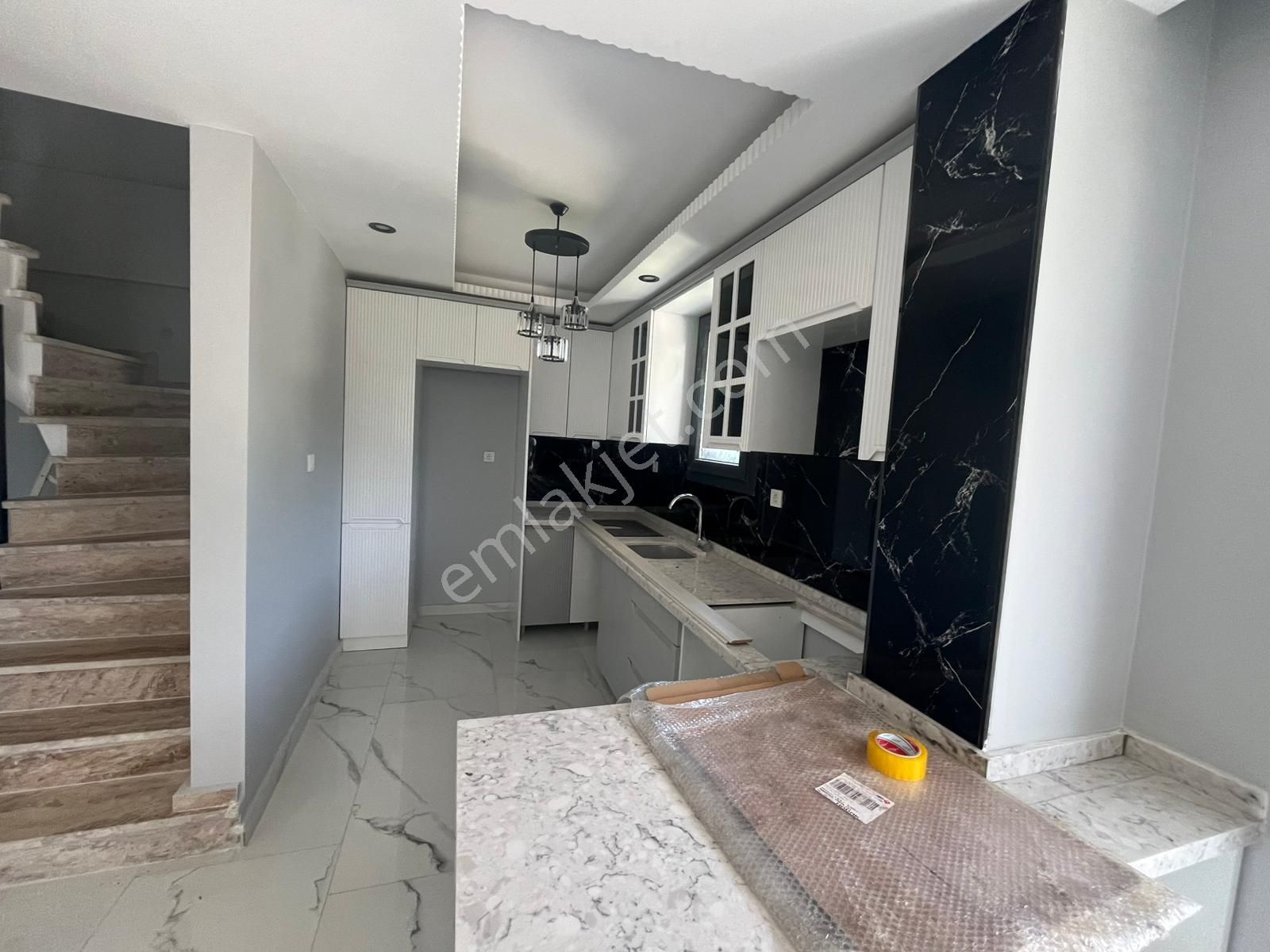 Ata Gayrimenkul'den Müstakil 4+1 Bahçe Peyzajlı Lüks Villa - Görsel 12