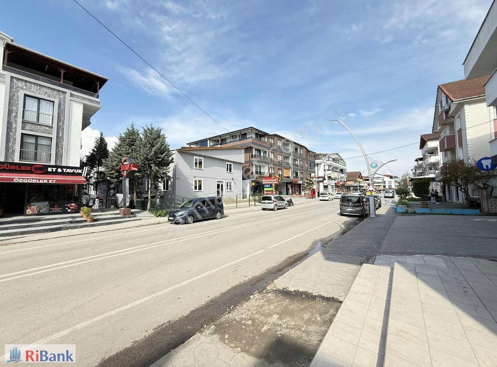 Ribanktan Pınar Caddesinde Satılık 3+1 Fırsat Daire