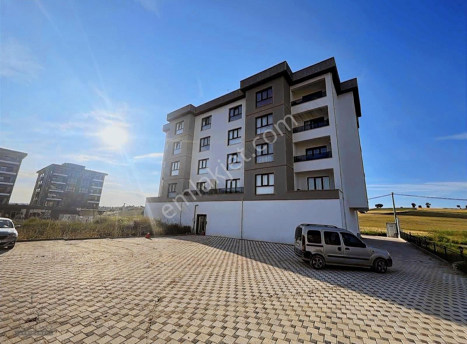 Kayapa Çamlıkta 3.5+1 Ara Kat Ayrı Mutfaklı Sıfır Satılık Daire - Görsel 4