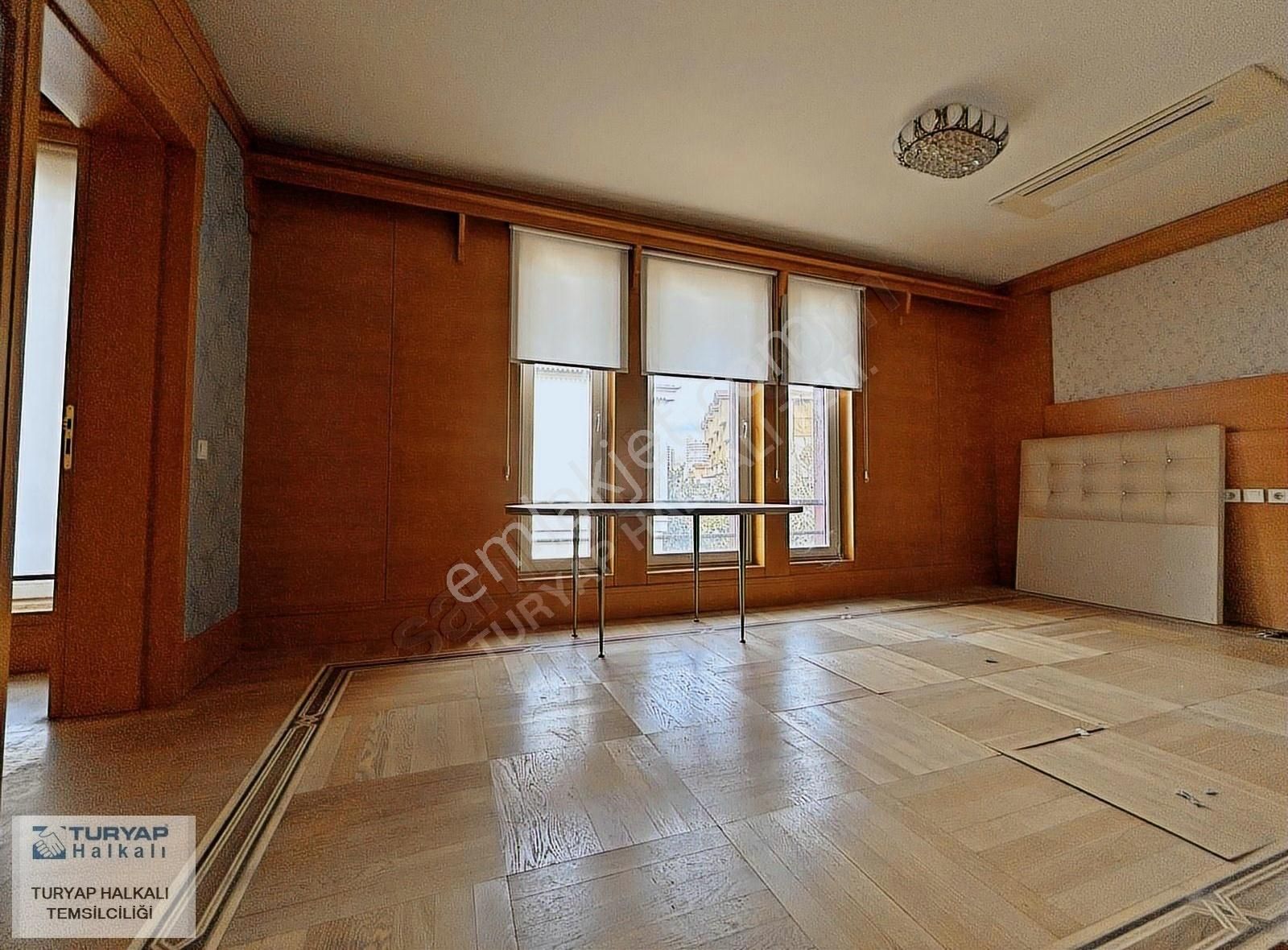 Atakent Bosphorus City'de Suya Sıfır Satılık Müstakil Yalı - Görsel 32