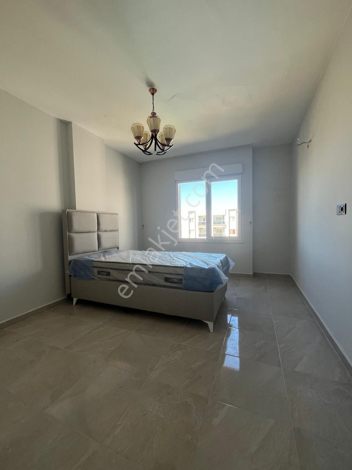 Alanya Konakli Merkezde Havuzlu Satılık 1+1 Daire Denize 100 Mt - Görsel 2