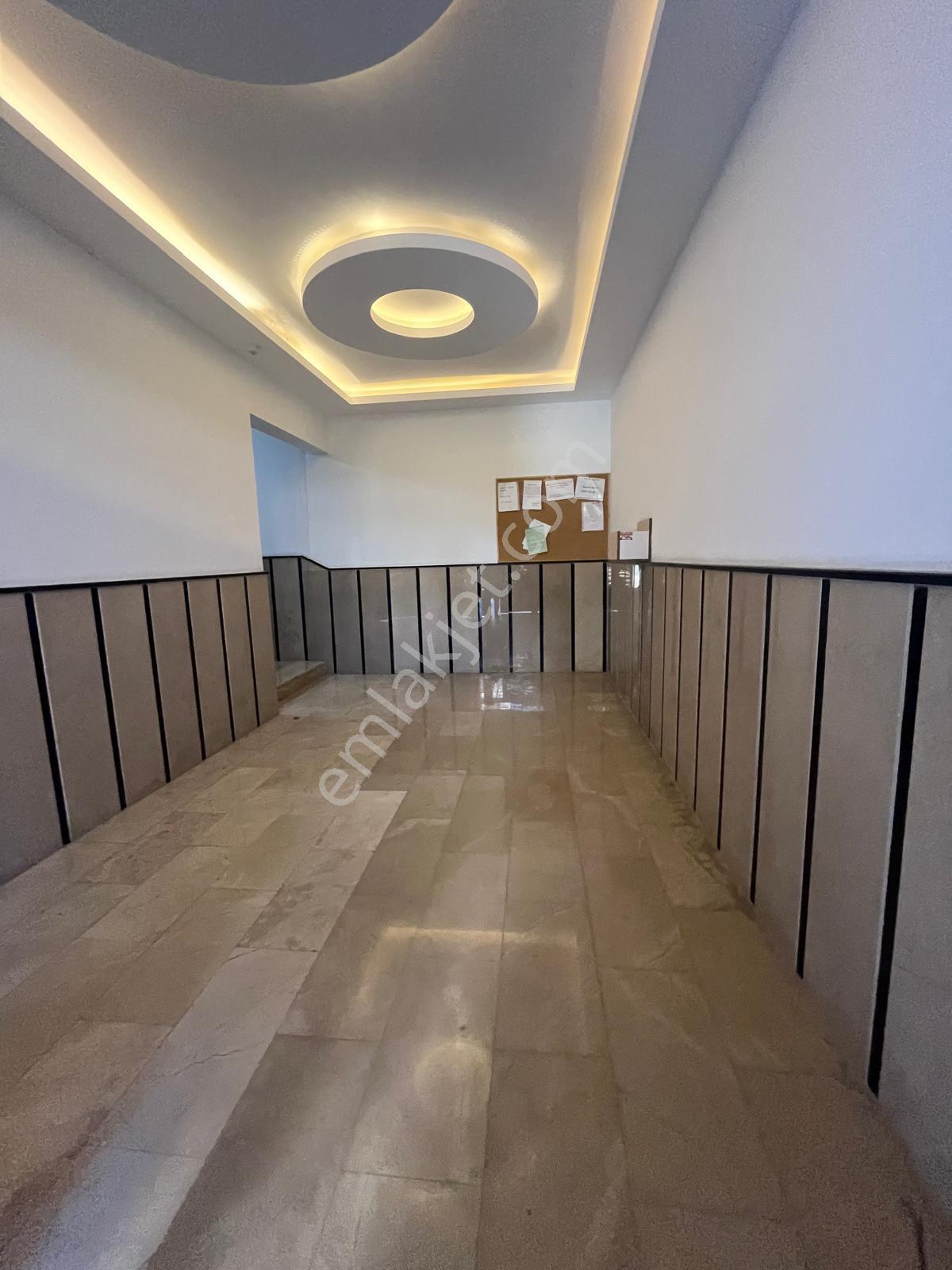 Alanya Konakli Merkezde Havuzlu Satılık 1+1 Daire Denize 100 Mt - Görsel 15