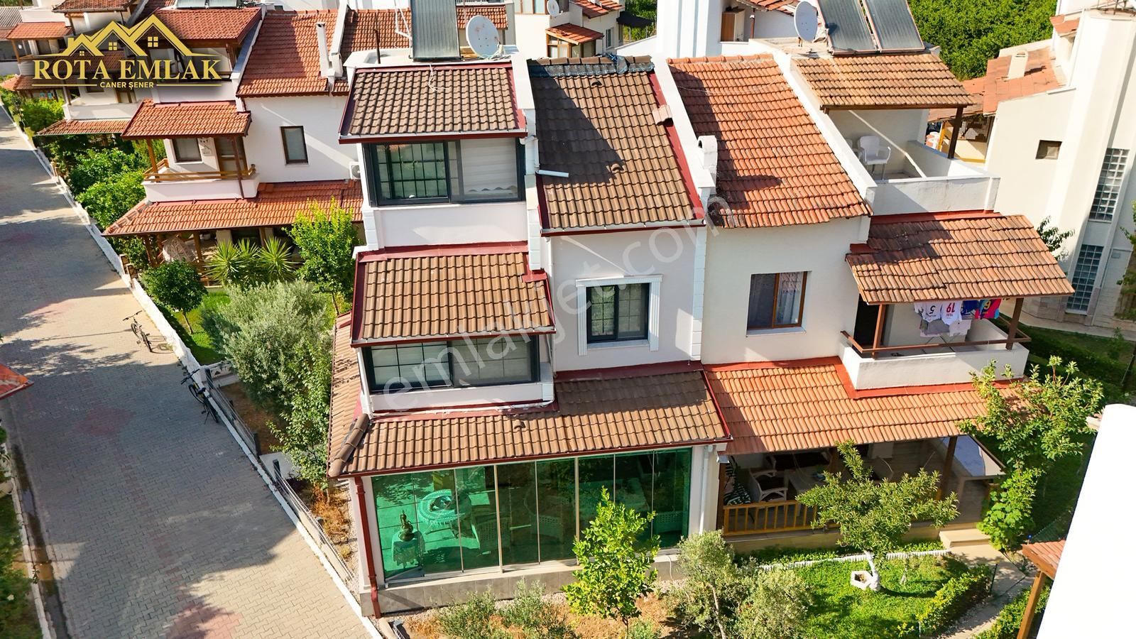 Rota Emlak'tan Gümüldür'de Havuzlu Sitede 3+1 Satılık Villa - Görsel 33