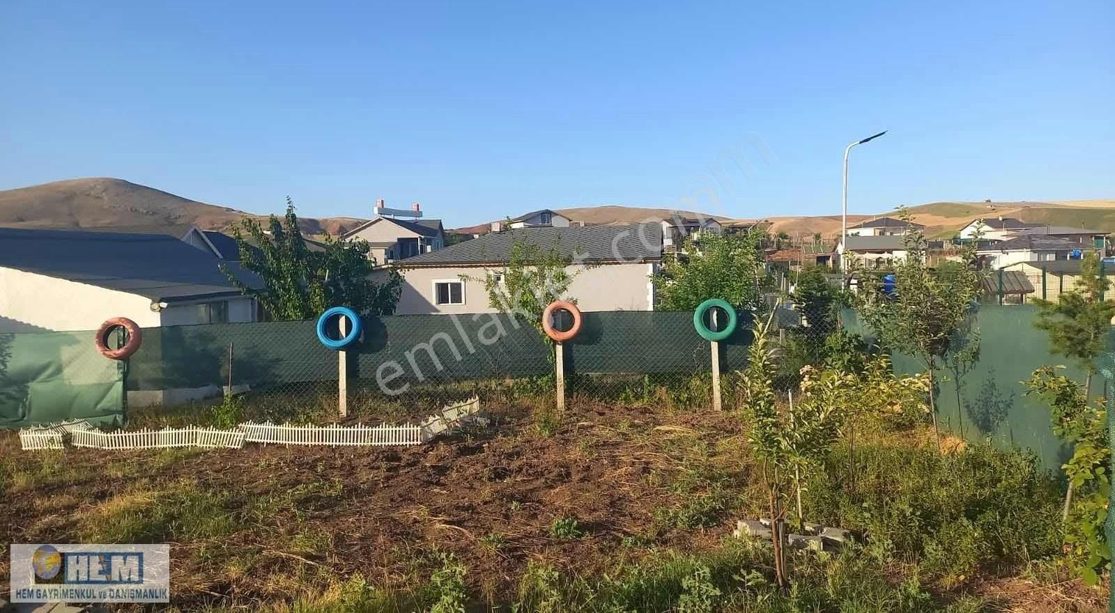 Yapılı Kullanıma Hazır Konteyner İle Satılık Hobi Bahcesi