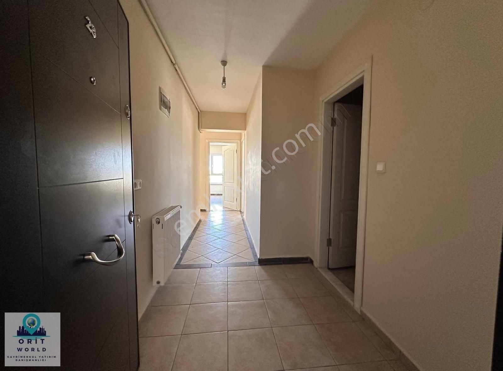 Dumlupınarda Kiralık 2+1 Eşyasız Geniş Daire