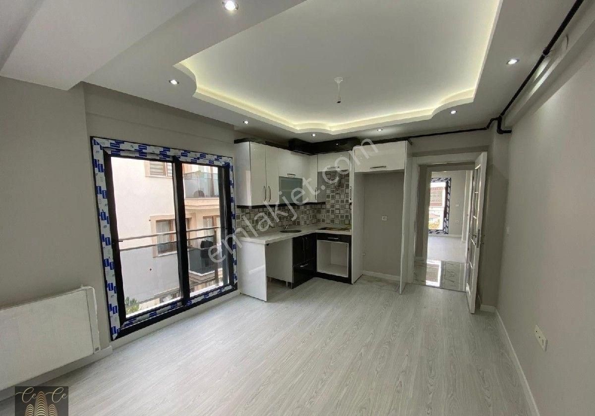 İzmir Balçova Eğitim Mah Sıfır Asansör Doğalgaz Deniz Manzaralı 2+1balkonlu 3 Cepheli Satılık Daire