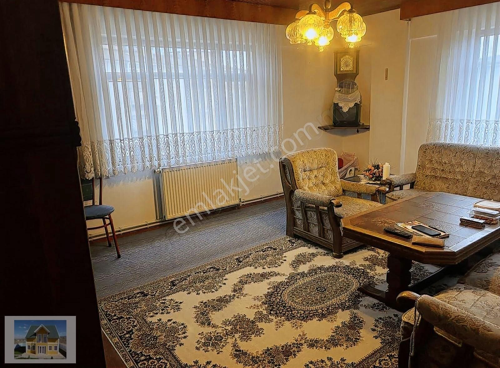 Zafer Emlaktan Eşyalı Daire