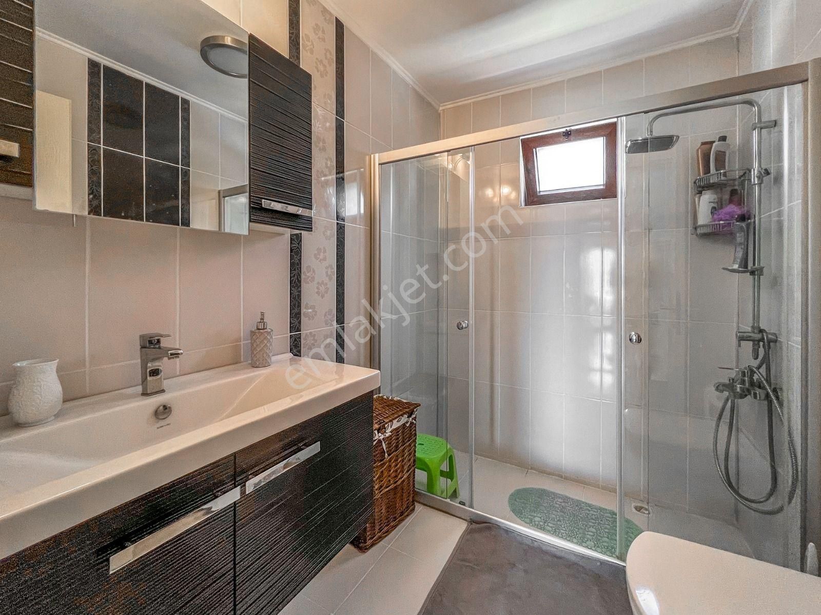 Bodrum Adabükü Doktorlar Sitesi'nde Deniz Manzaralı Birleştirilmiş Satılık Villa - Görsel 33