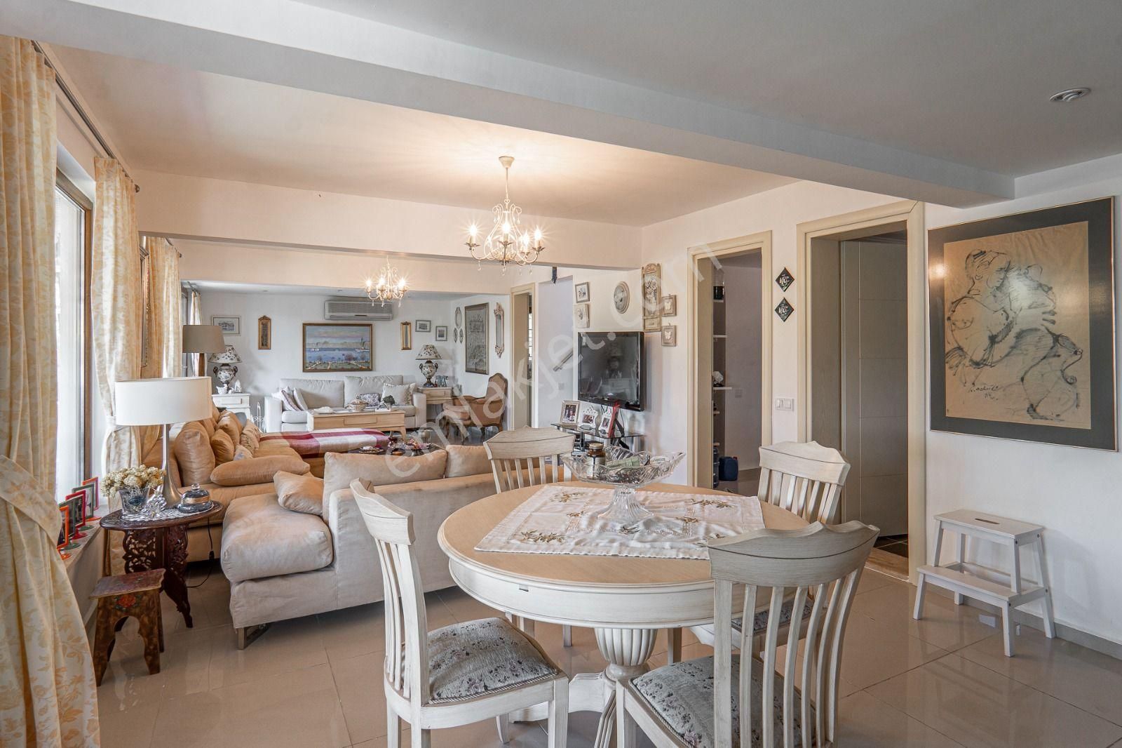 Bodrum Adabükü Doktorlar Sitesi'nde Deniz Manzaralı Birleştirilmiş Satılık Villa - Görsel 15