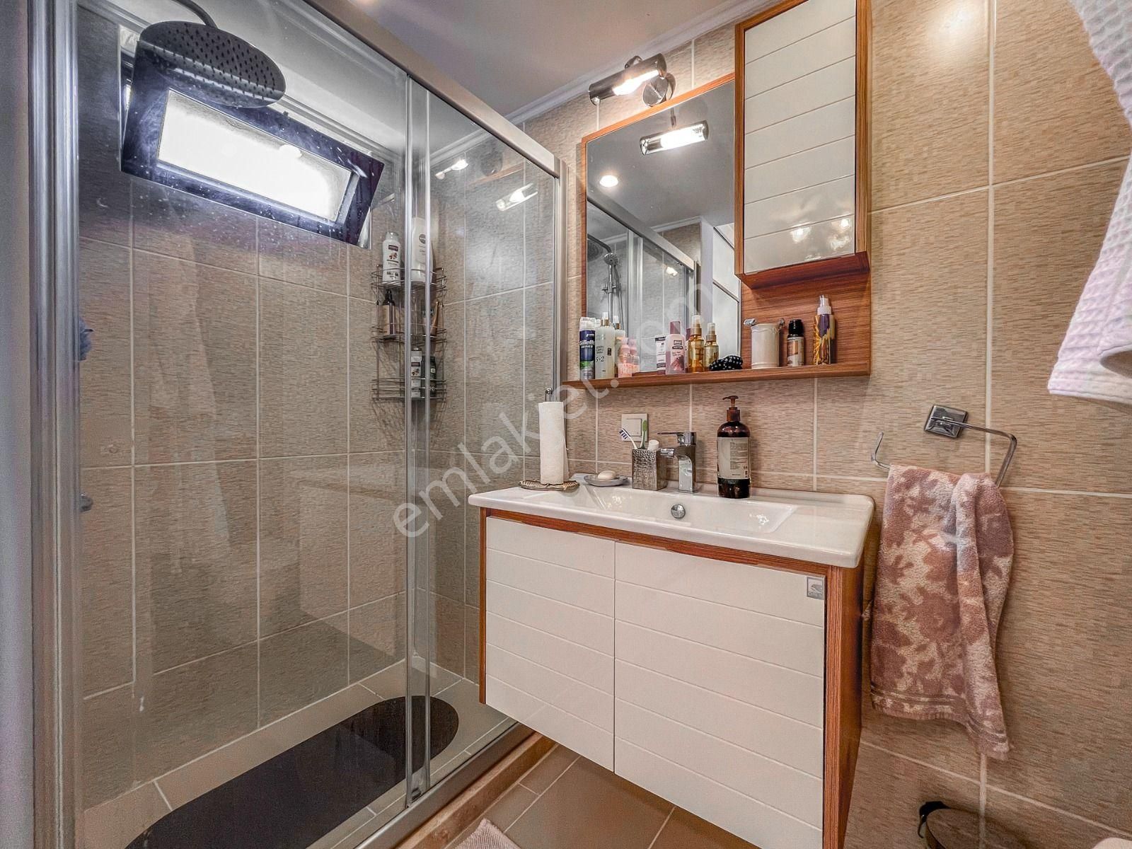 Bodrum Adabükü Doktorlar Sitesi'nde Deniz Manzaralı Birleştirilmiş Satılık Villa - Görsel 35