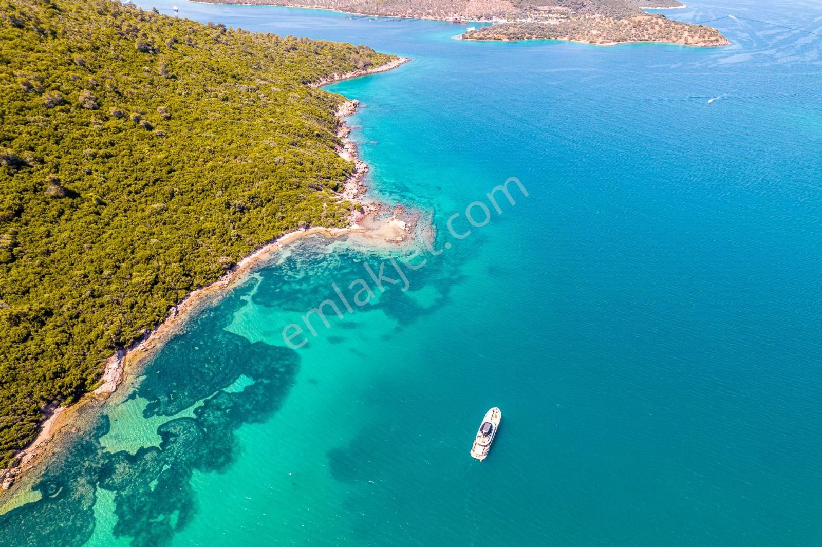 Bodrum Adabükü Doktorlar Sitesi'nde Deniz Manzaralı Birleştirilmiş Satılık Villa - Görsel 14