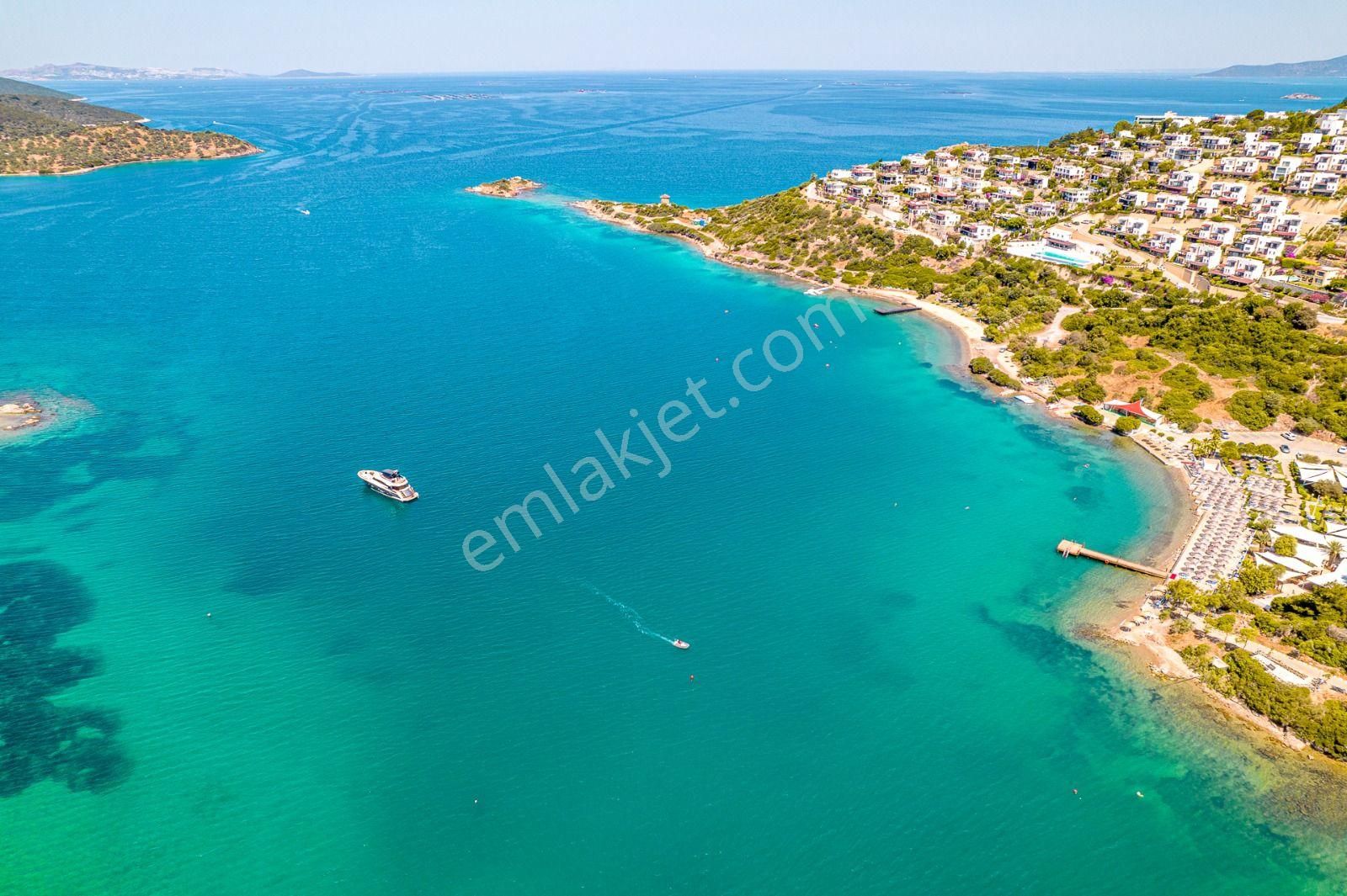 Bodrum Adabükü Doktorlar Sitesi'nde Deniz Manzaralı Birleştirilmiş Satılık Villa - Görsel 13