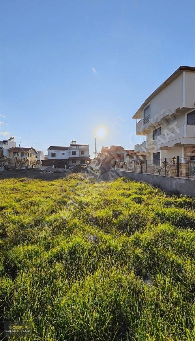 İzmir Dikili Gülkent Sitesinde Satılık Kupon Arsa