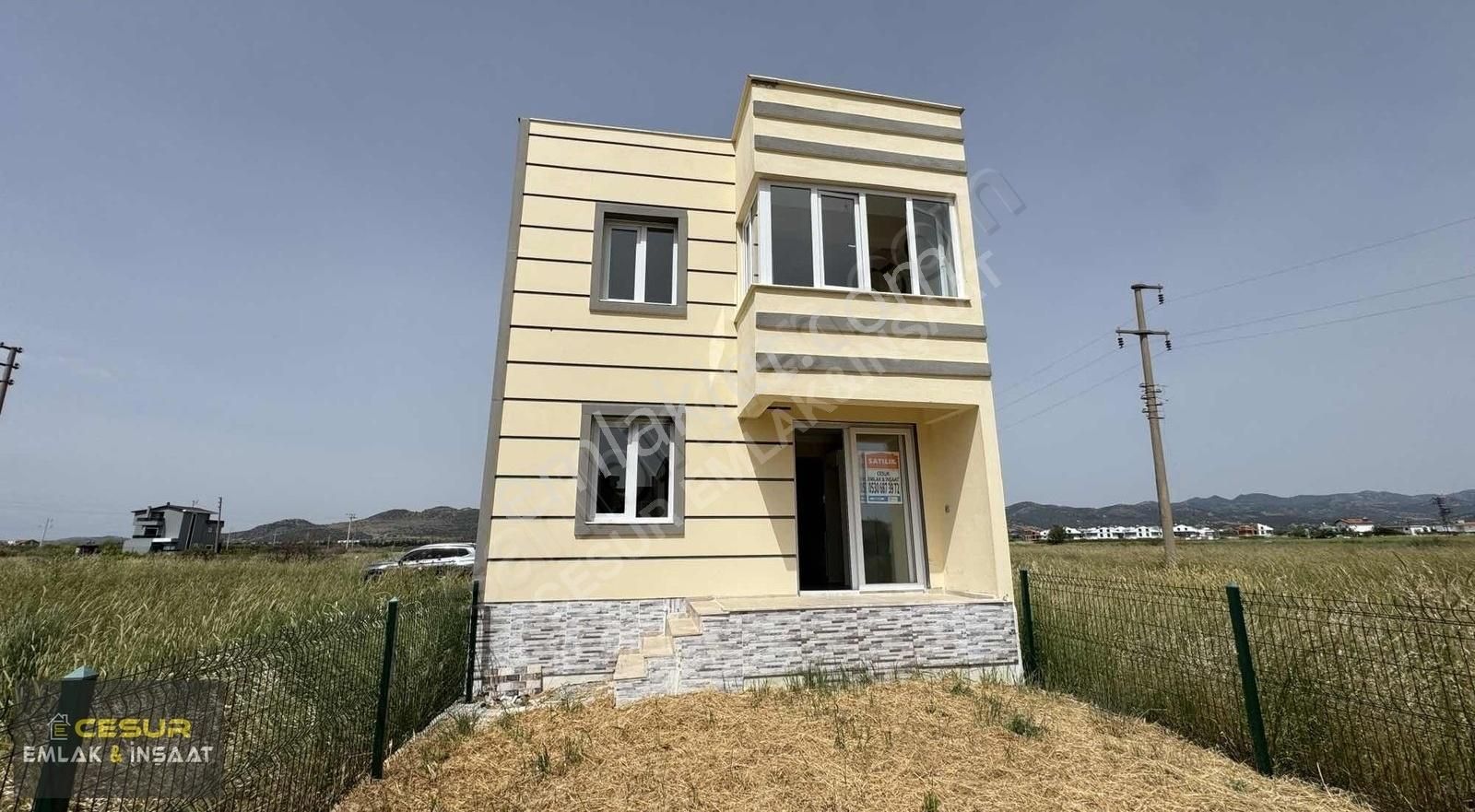 Dikili Salihleraltında Satılık Sıfır Villa
