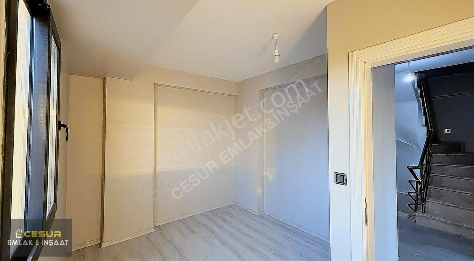 Dikili Gülkent Sitesinde 4+1 Triplex Muhteşem Villa - Görsel 28