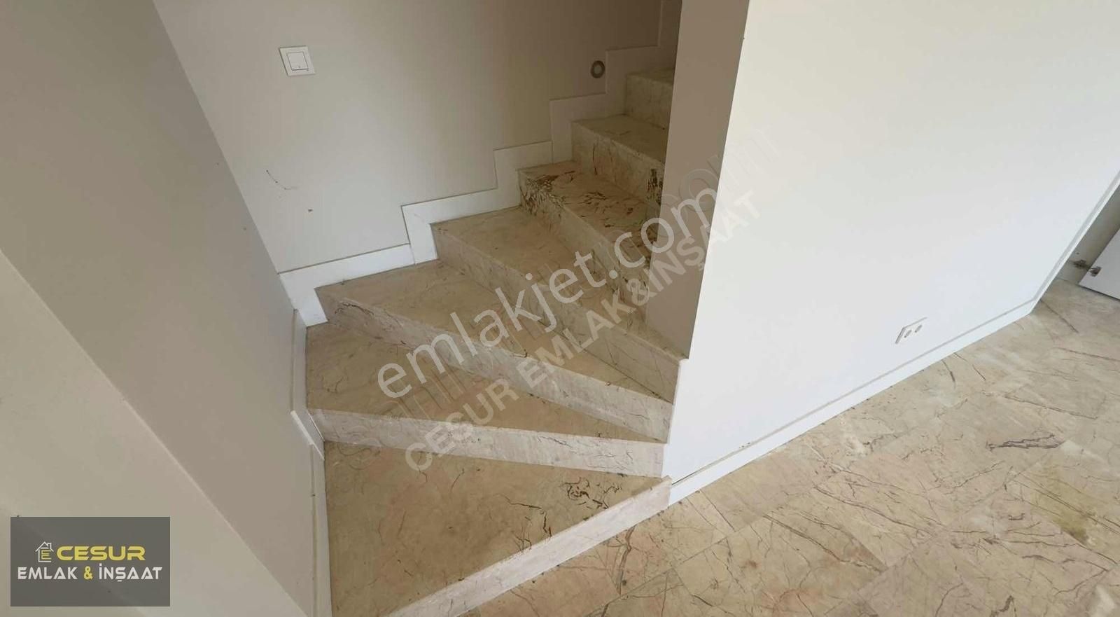 İzmir Dikili Salihlerde Ultra Lüks Yatay Mimari Villa - Görsel 5