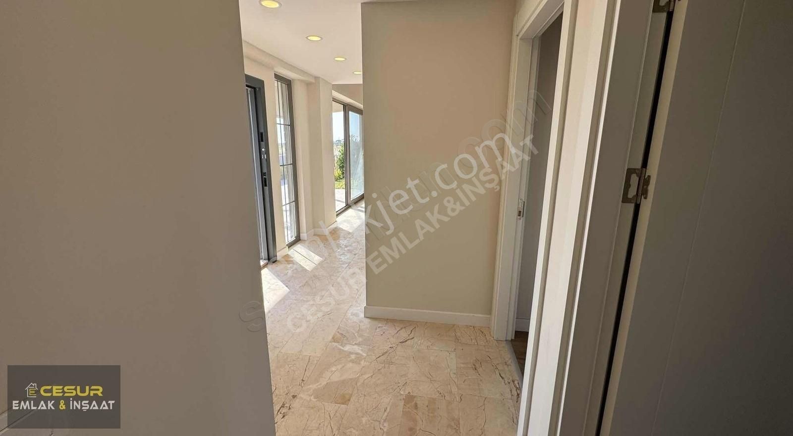 İzmir Dikili Salihlerde Ultra Lüks Yatay Mimari Villa - Görsel 23