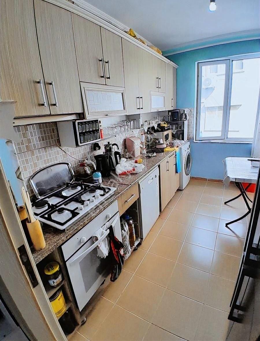 Merkezı Lokasyon 1+1 Katta Ayrı Mutfak Satılık Daıre