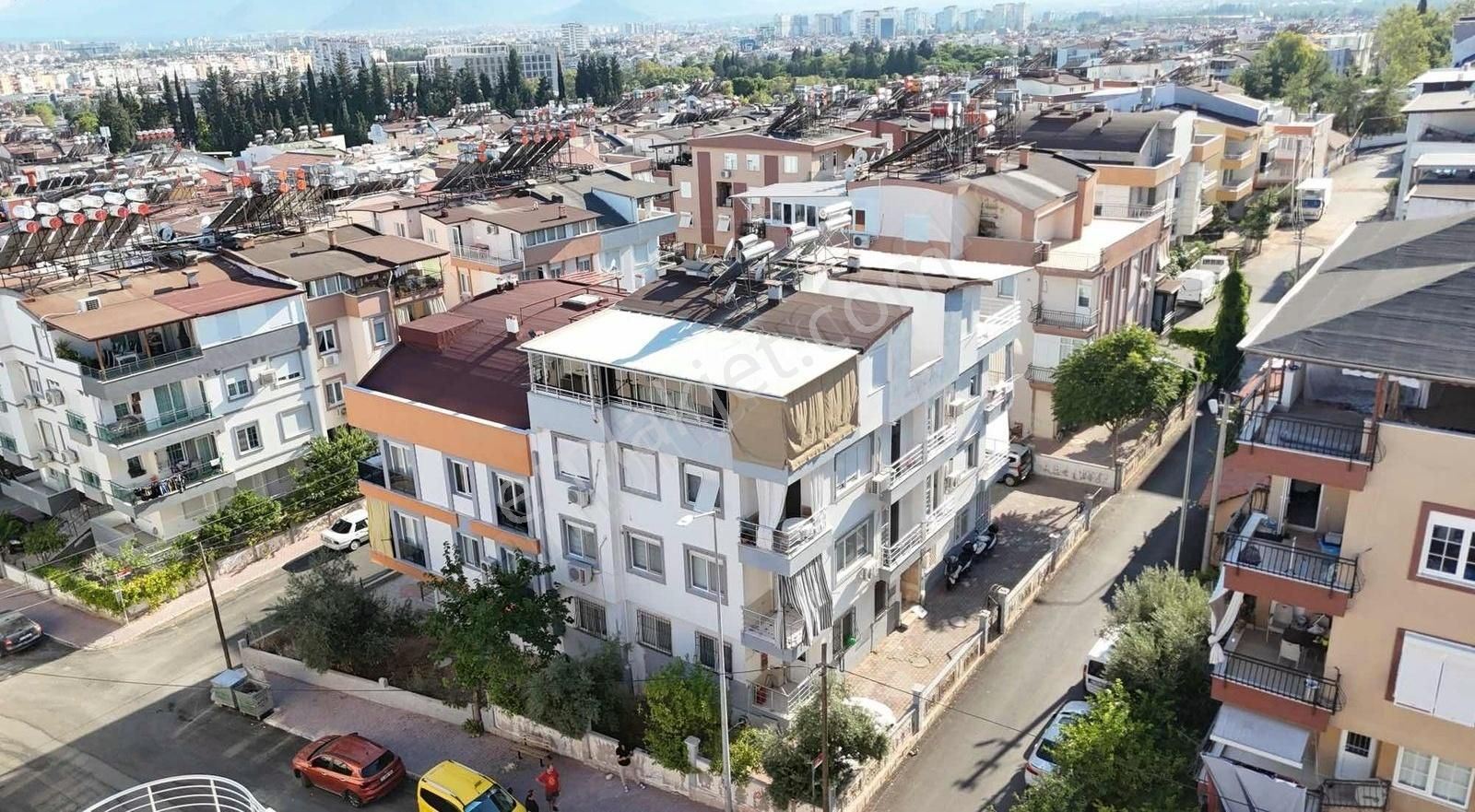 Krediye Uygun Katta Ayrı Mutfak 2+1 90m2 Satılık Daire