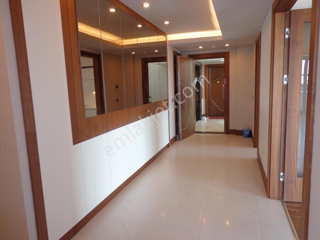 Secret House’dan 4 + 1 With Sea View İn A Luxury Complex