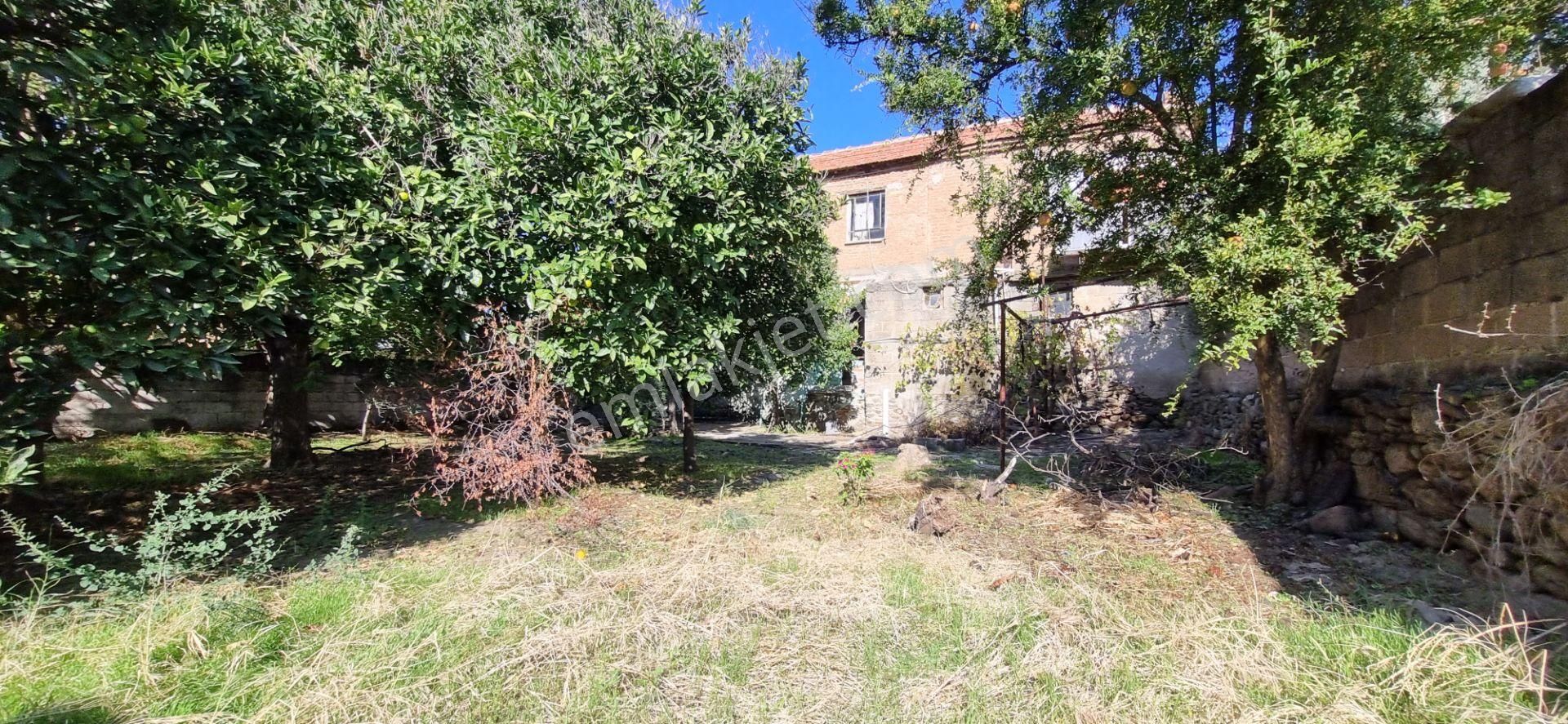 Aydın Nazilli Yöntem Emlaktan Yenipazar Donduran Mahallesinde Satılık Bahçeli Müstakil Ev