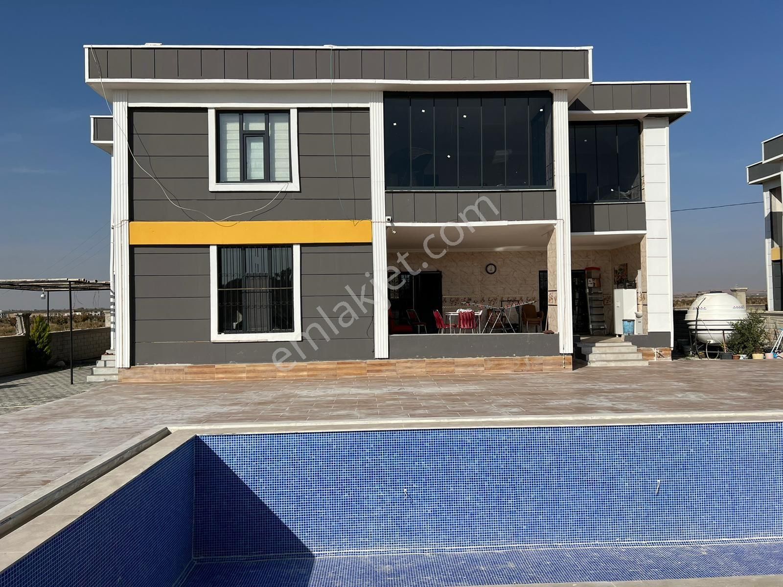 Büyük Akziyarete Satlik Villa