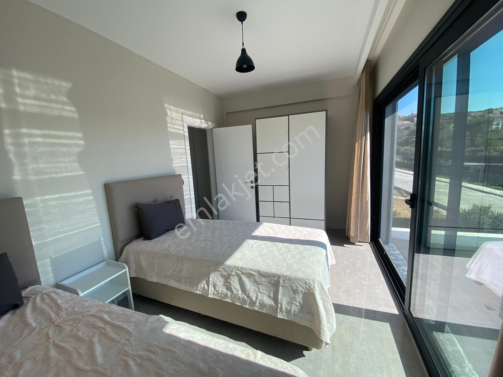 Alaçatı Gayrimenkulden Ildır-germiyan Yalısı Arası Kiralık Havuzlu Sıfır Villa - Görsel 22