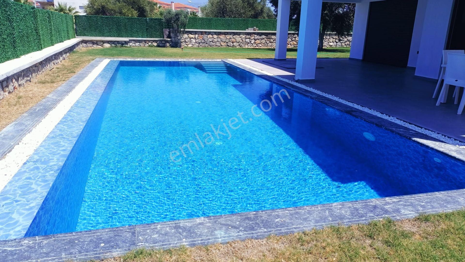 Alaçatı Gayrimenkulden Ildır-germiyan Yalısı Arası Kiralık Havuzlu Sıfır Villa - Görsel 14