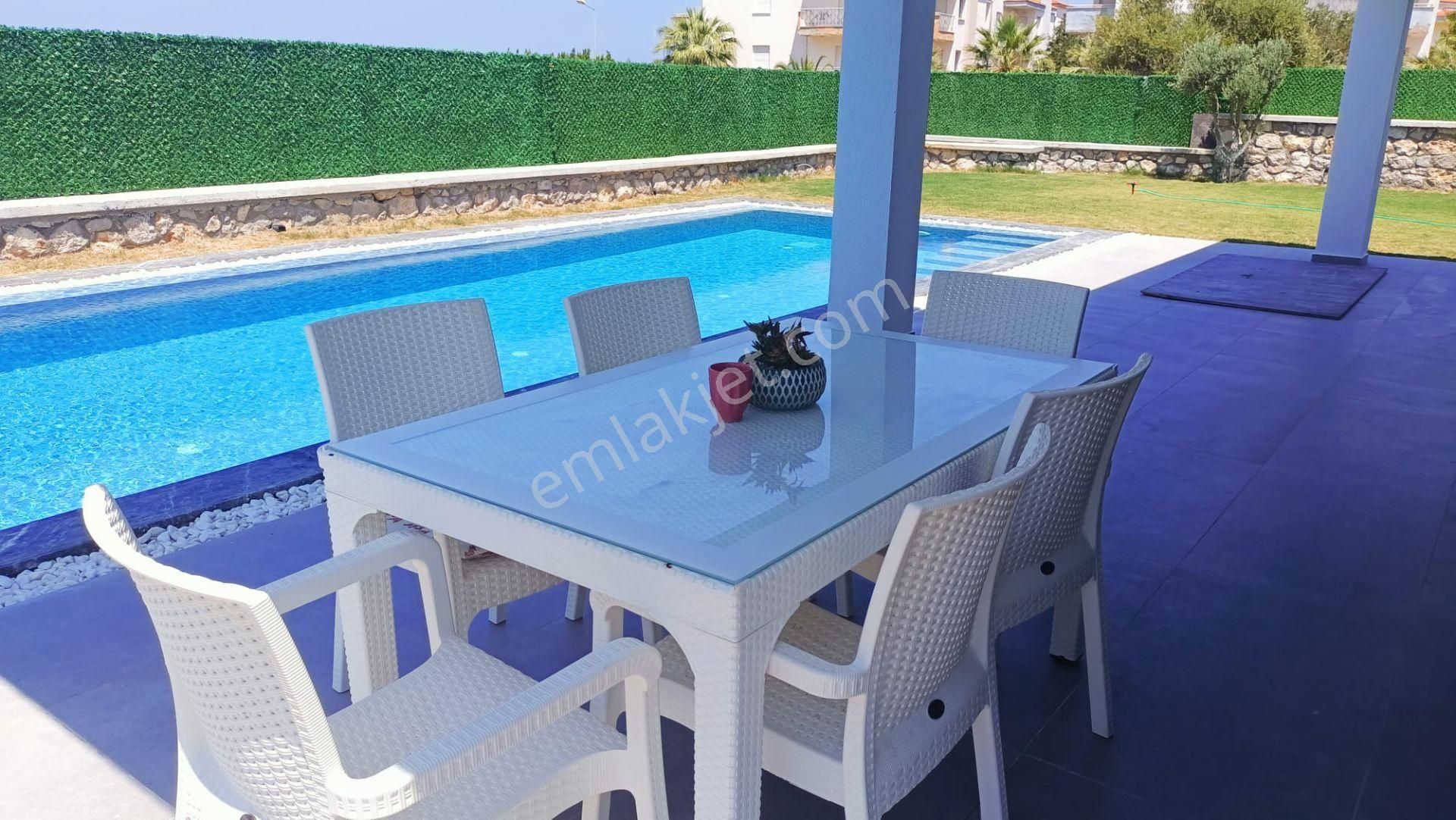 Alaçatı Gayrimenkulden Ildır-germiyan Yalısı Arası Kiralık Havuzlu Sıfır Villa - Görsel 13