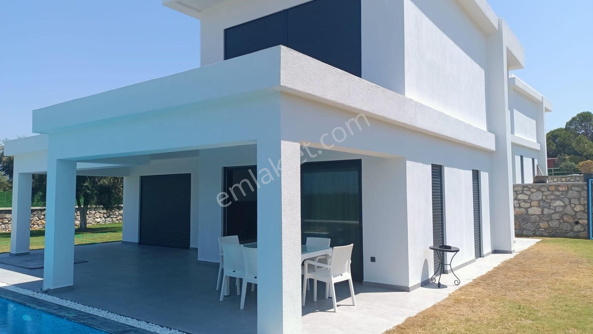 Alaçatı Gayrimenkulden Ildır-germiyan Yalısı Arası Kiralık Havuzlu Sıfır Villa - Görsel 3