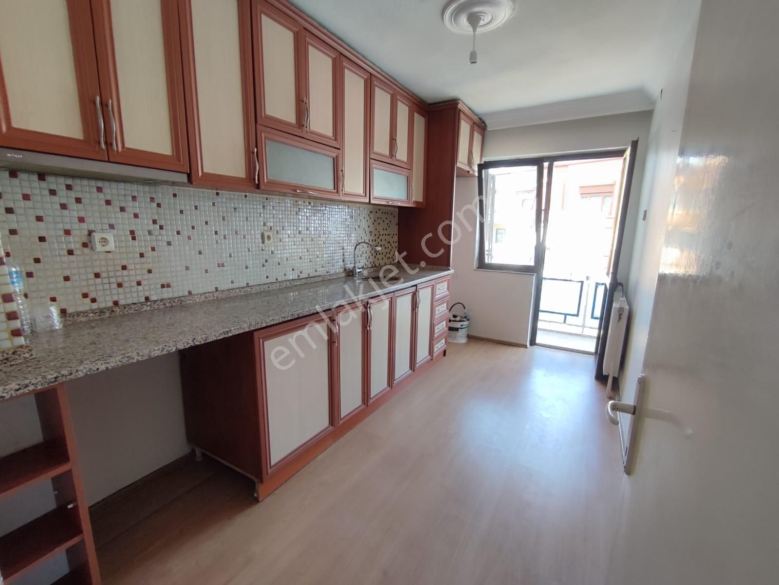 Kuzey Emlaktan Soma Merkezde 5yol Mevkii Kiralık Daire