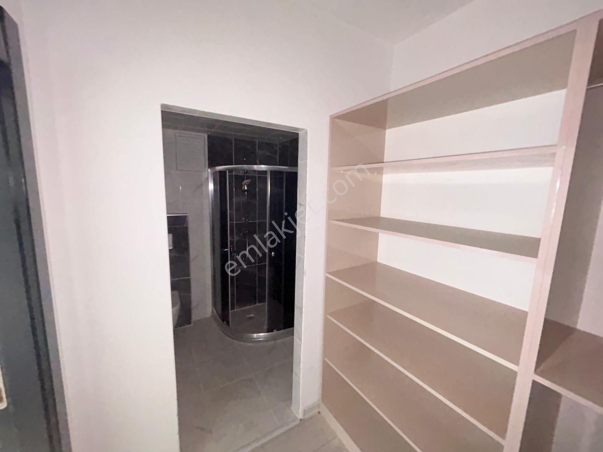 Merkezi Konumda Yüksek Katta Manzaralı Sitede 4+1 Satılık Prıme Ofis - Görsel 28