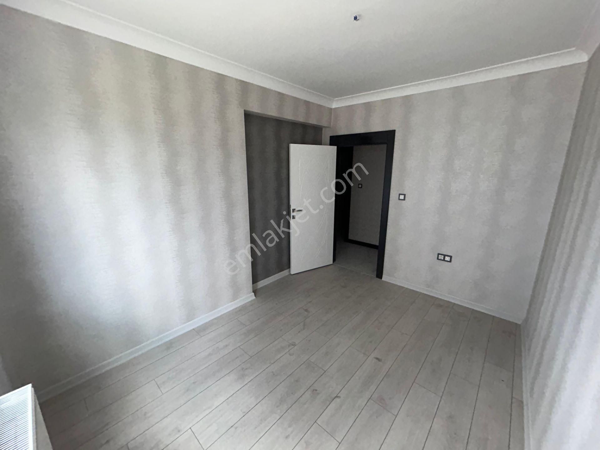 Merkezi Konumda Yüksek Katta Manzaralı Sitede 4+1 Satılık Prıme Ofis - Görsel 27