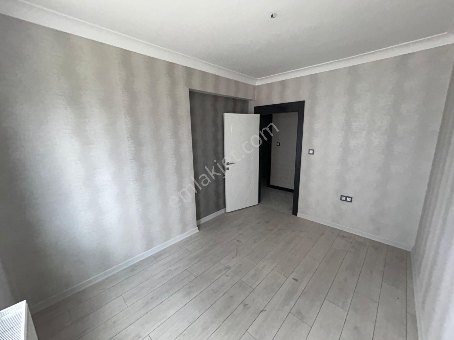 Merkezi Konumda Yüksek Katta Manzaralı Sitede 4+1 Satılık Prıme Ofis - Görsel 22