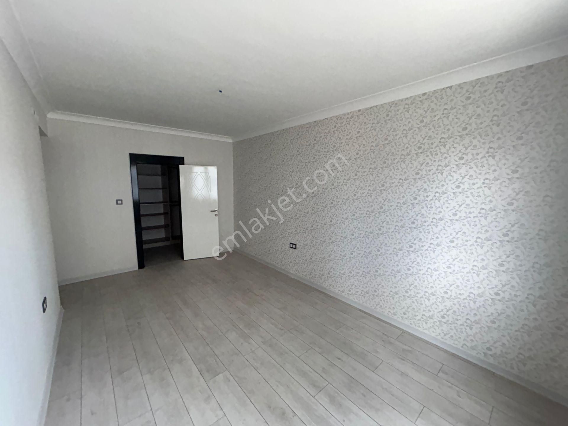 Merkezi Konumda Yüksek Katta Manzaralı Sitede 4+1 Satılık Prıme Ofis - Görsel 10