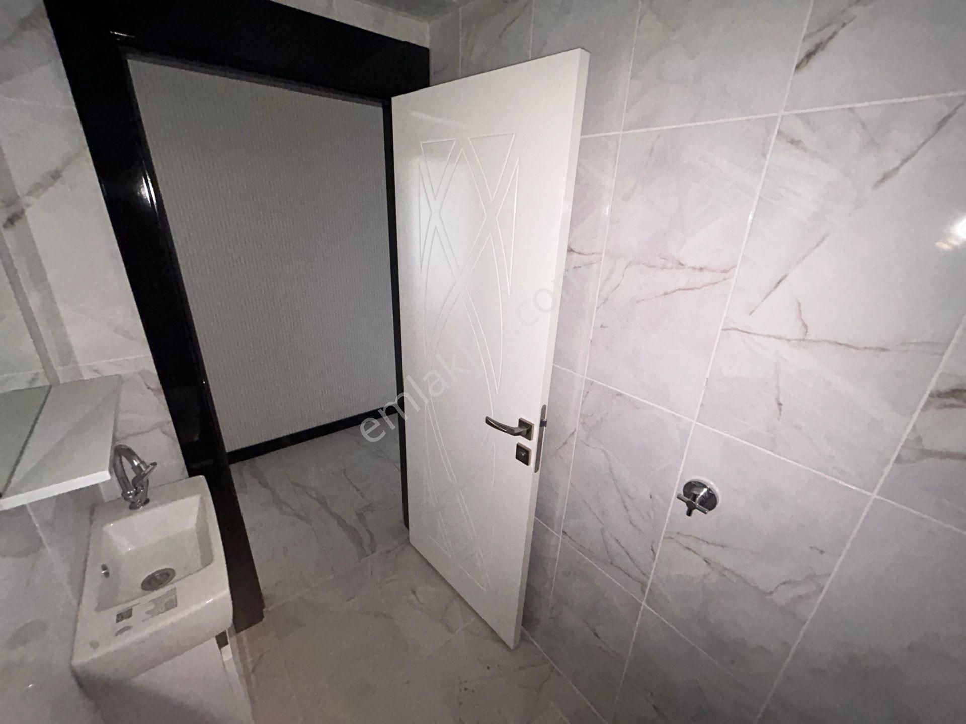 Merkezi Konumda Yüksek Katta Manzaralı Sitede 4+1 Satılık Prıme Ofis - Görsel 30