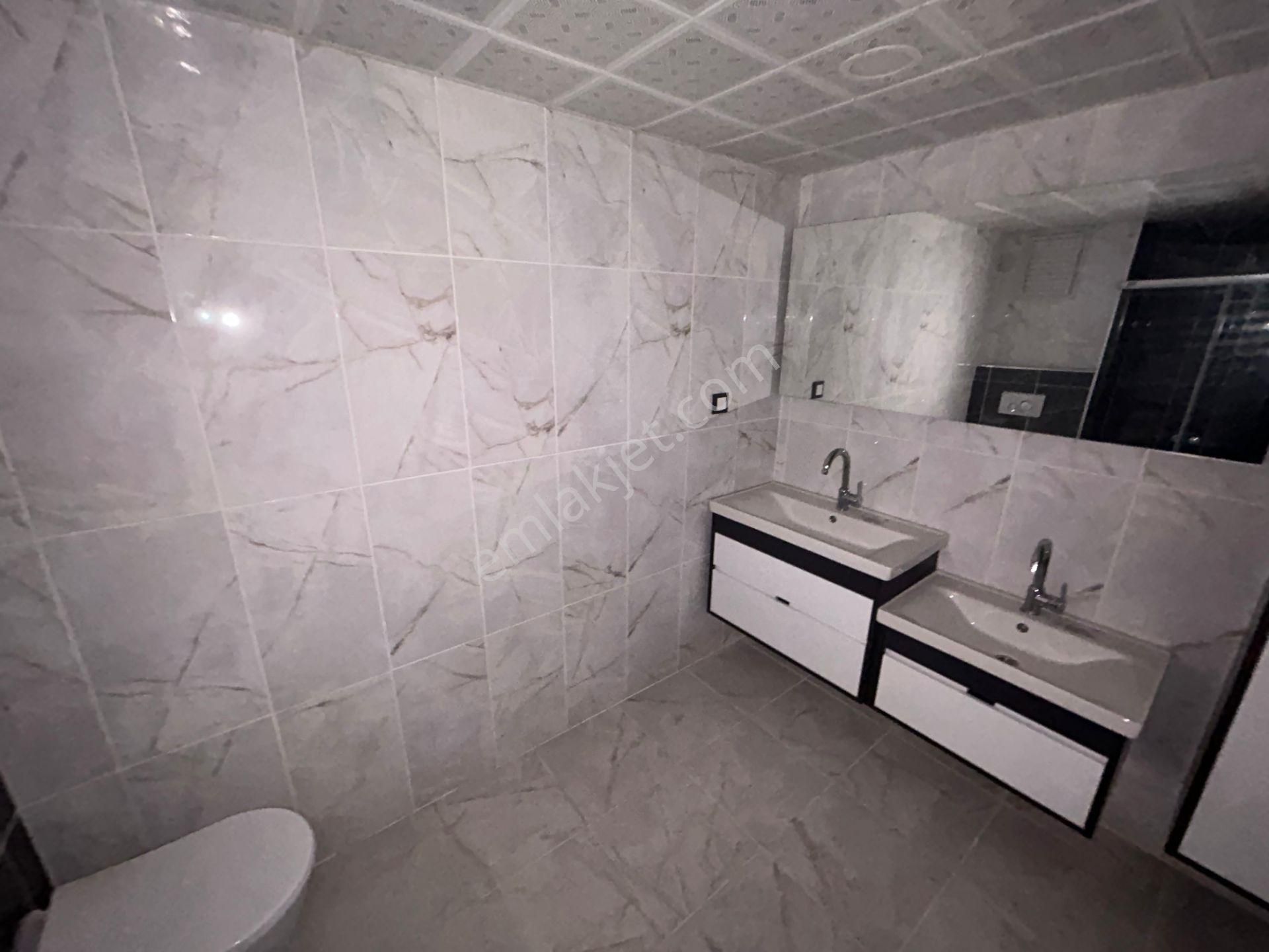 Merkezi Konumda Yüksek Katta Manzaralı Sitede 4+1 Satılık Prıme Ofis - Görsel 21