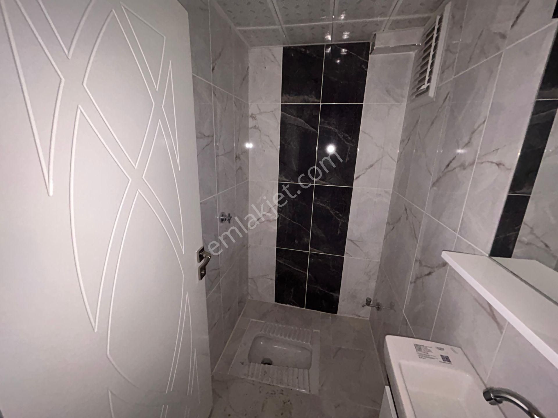 Merkezi Konumda Yüksek Katta Manzaralı Sitede 4+1 Satılık Prıme Ofis - Görsel 31