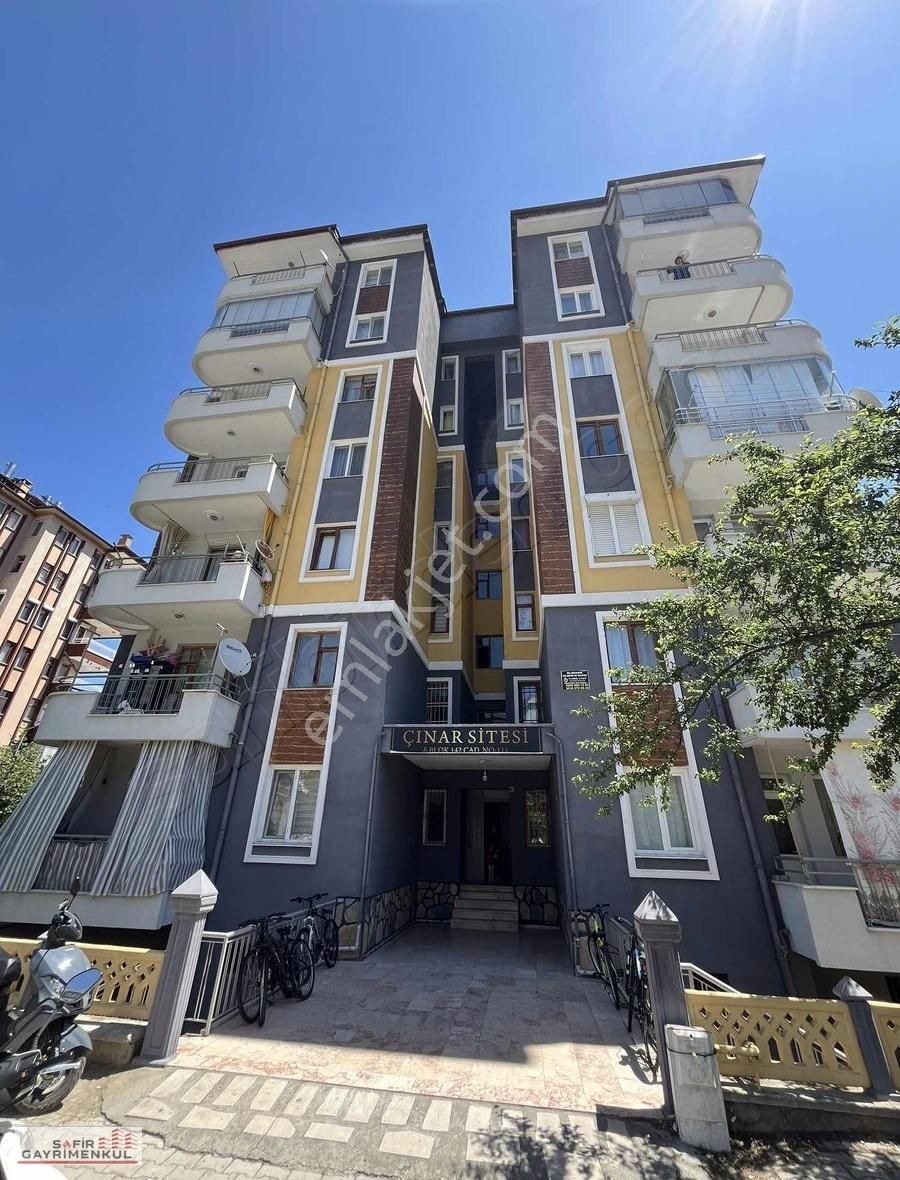 Çevre Yolunda Satılık Arakat Daire