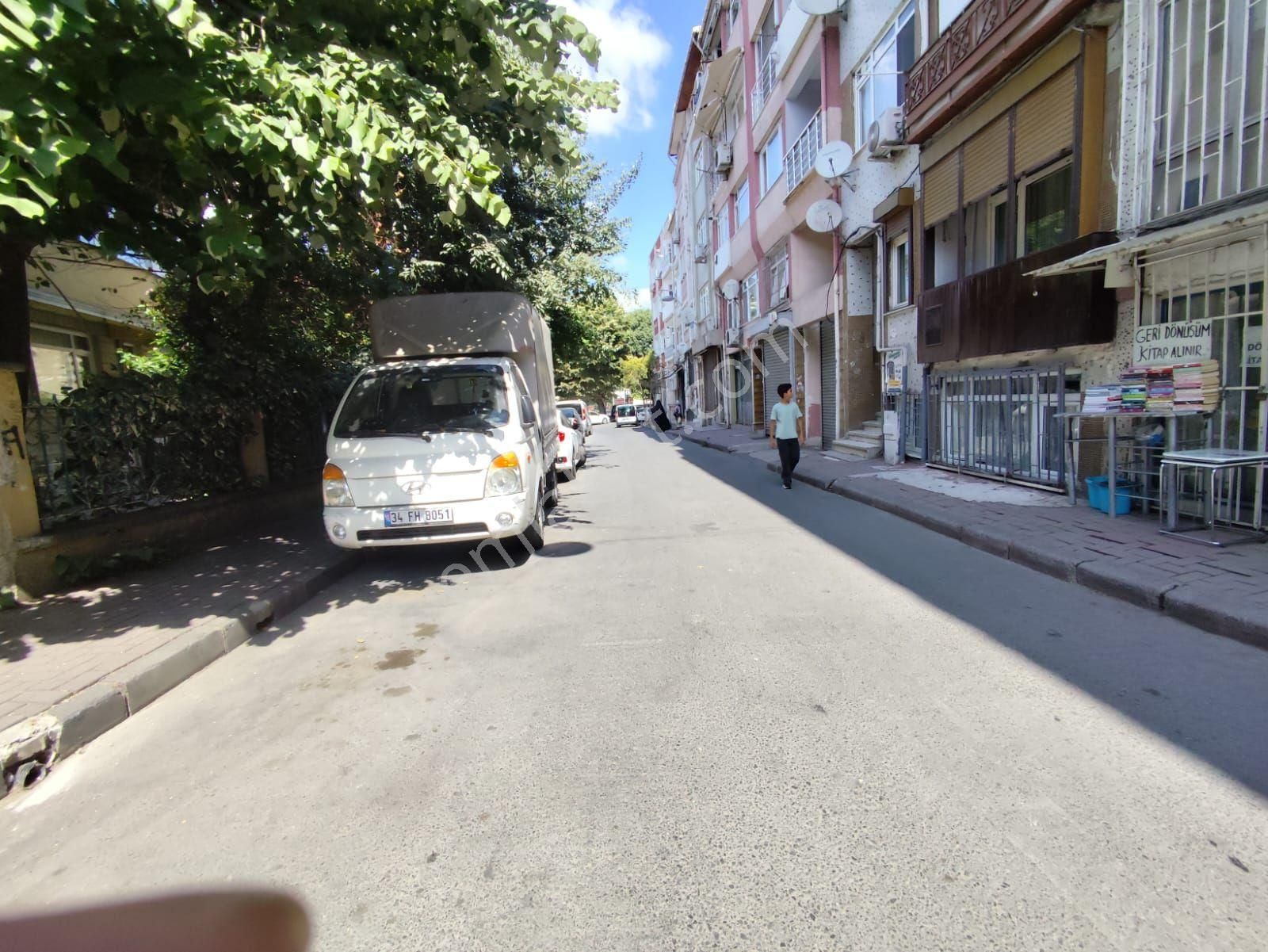 Kocamustafapaşa Silivrikapi İlk Mektep Sok 20 Mt Kiralık Dükkan - Görsel 9