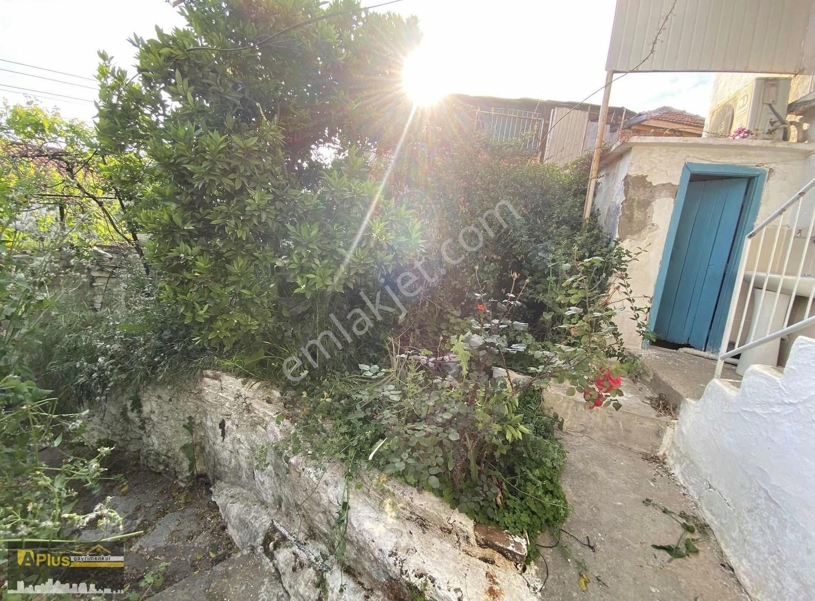 A Plus Gayrimenkulden Bayındır Merkezde Satılık Müstakil Ev - Görsel 20