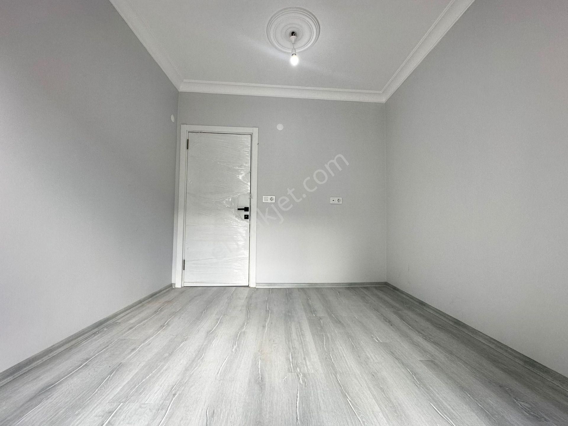 Türkiye Emlakdan 3+2 Yüzyıl Mah 160m² 3.kat Dublex Lüxdaire 2600 - Görsel 8