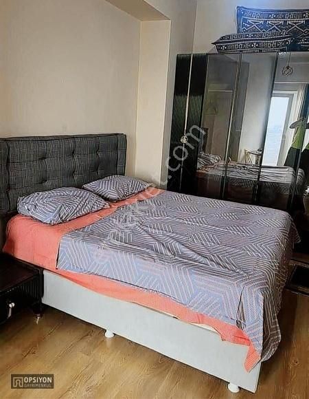 Venezia'da Eşyalı 2+1 Satılık Daire