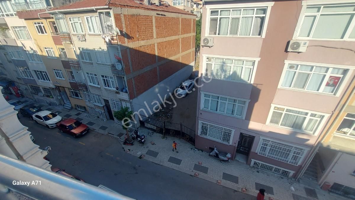 Üsküdar Zeynep Kamilde Genç Binada Dubleks Daire - Görsel 19