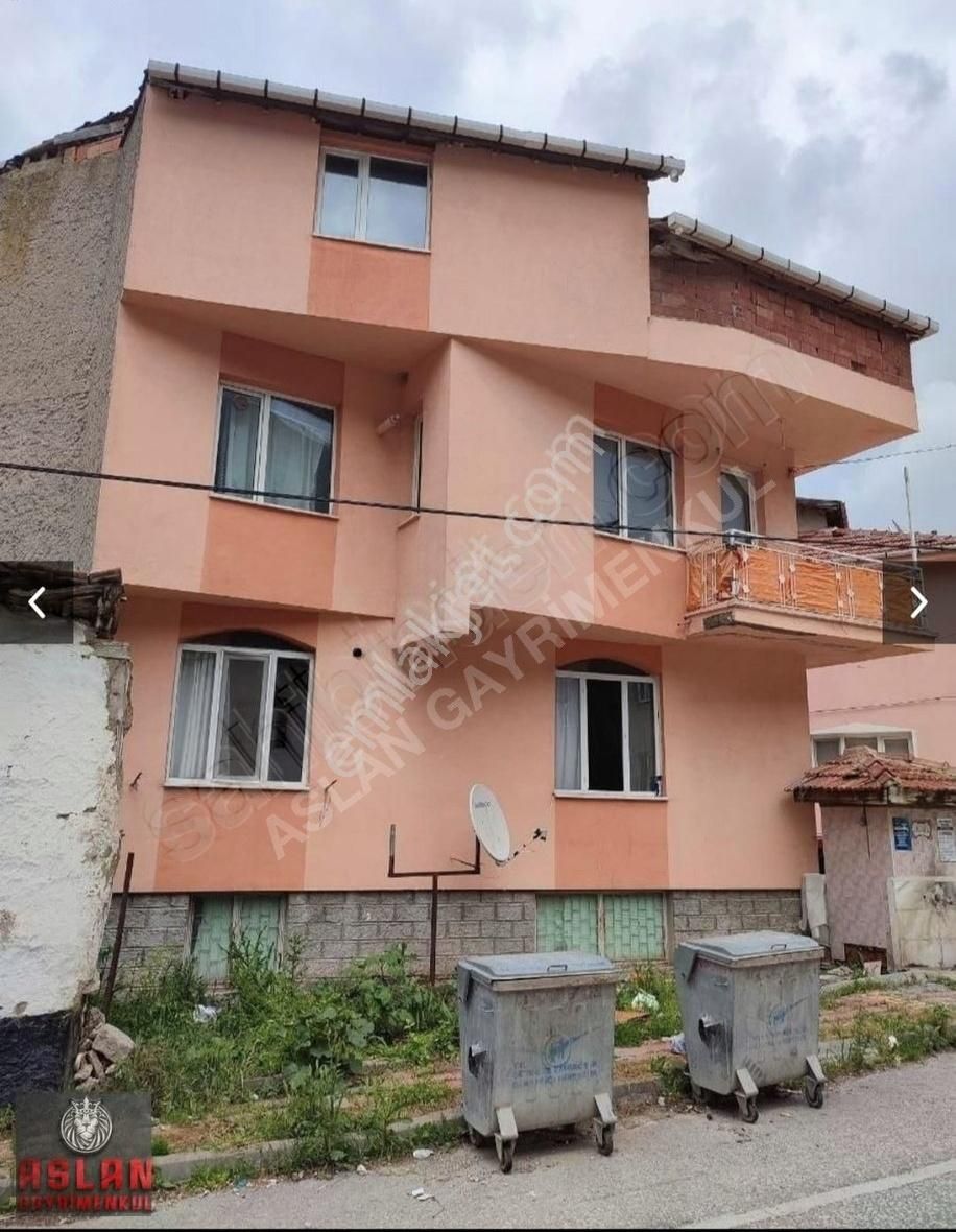 İnönü 'de Satılık Müstakil Bina