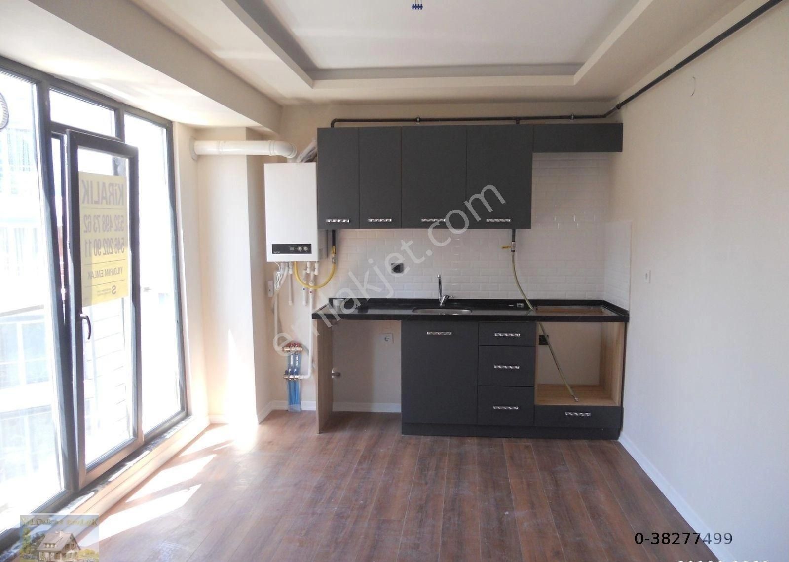 Bandırma Haydarçavuş Mahallesi Ara Kat Asansörlü 1+1 Daire